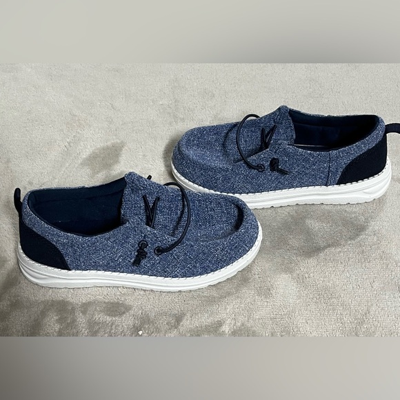 Fall Creek Kids Slip On Shoes - Picture 4 of 6